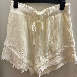 Women's Cream Lace Trim Shorts